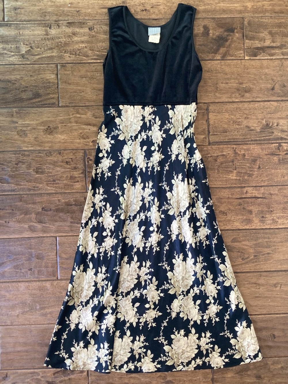 Vgt Rabbit Rabbit Rabbit Designs Maxi Dress Velvet Dark Floral Women 6 Petite